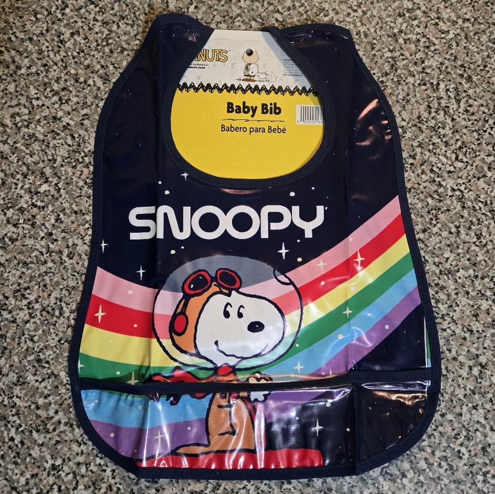 🍒🍒 Peanuts Astronut Snoopy Bib with Rainbow and Stars